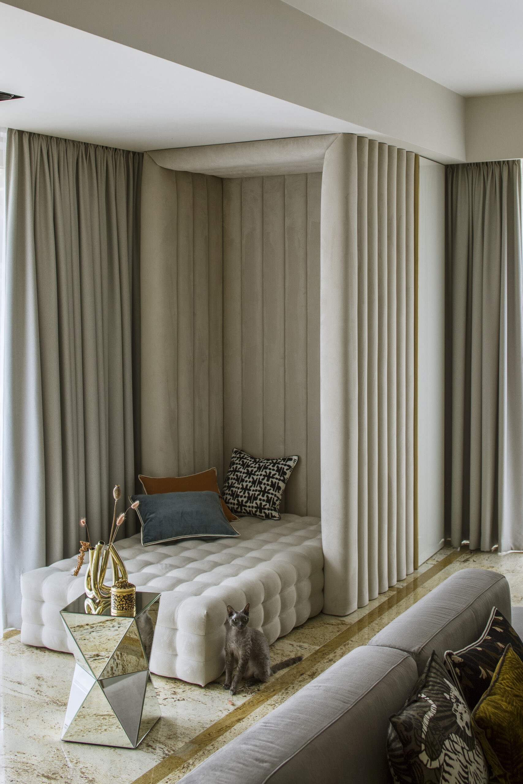 Zdjęcie 4 - Projekt wnętrza luksusowej rezydencji - Podmiejski Szyk